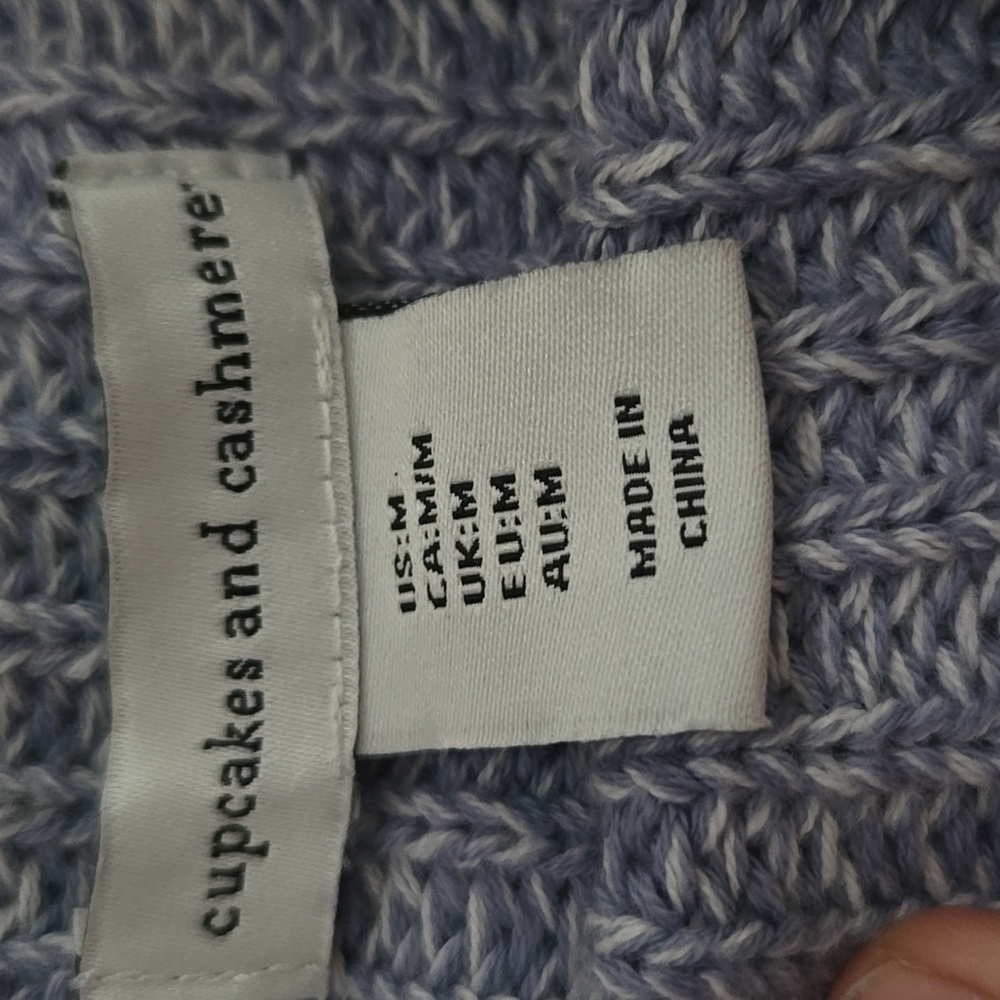 Womens Top - Picture 2 of 5